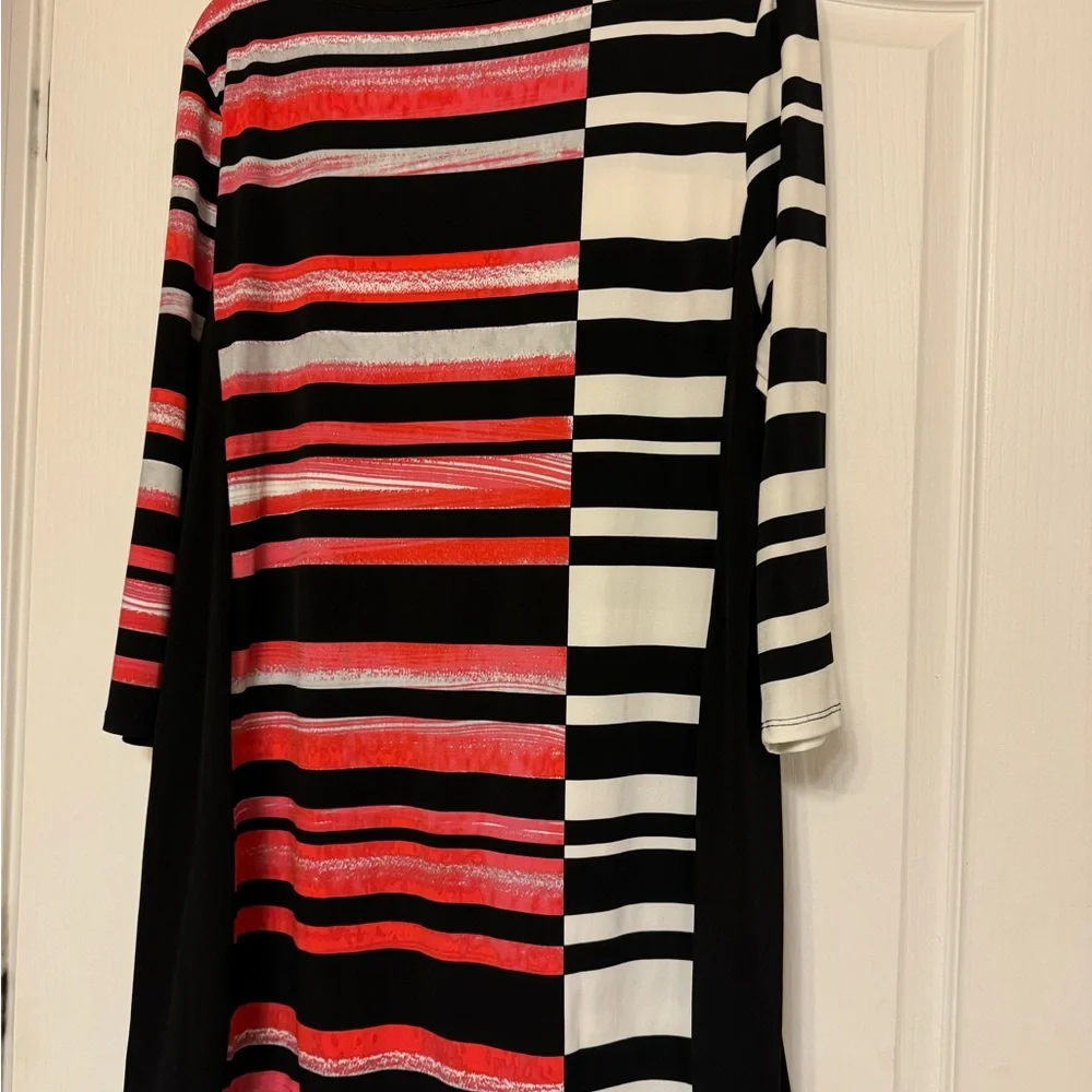 Alafani dress- size xl. Black/white/orange stripe.
